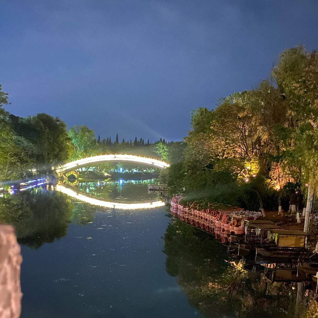 @小杨哥(玩包和表黄金珠宝）