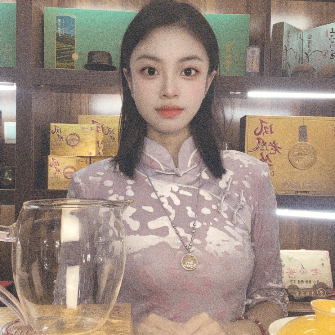 欢欢爱喝茶