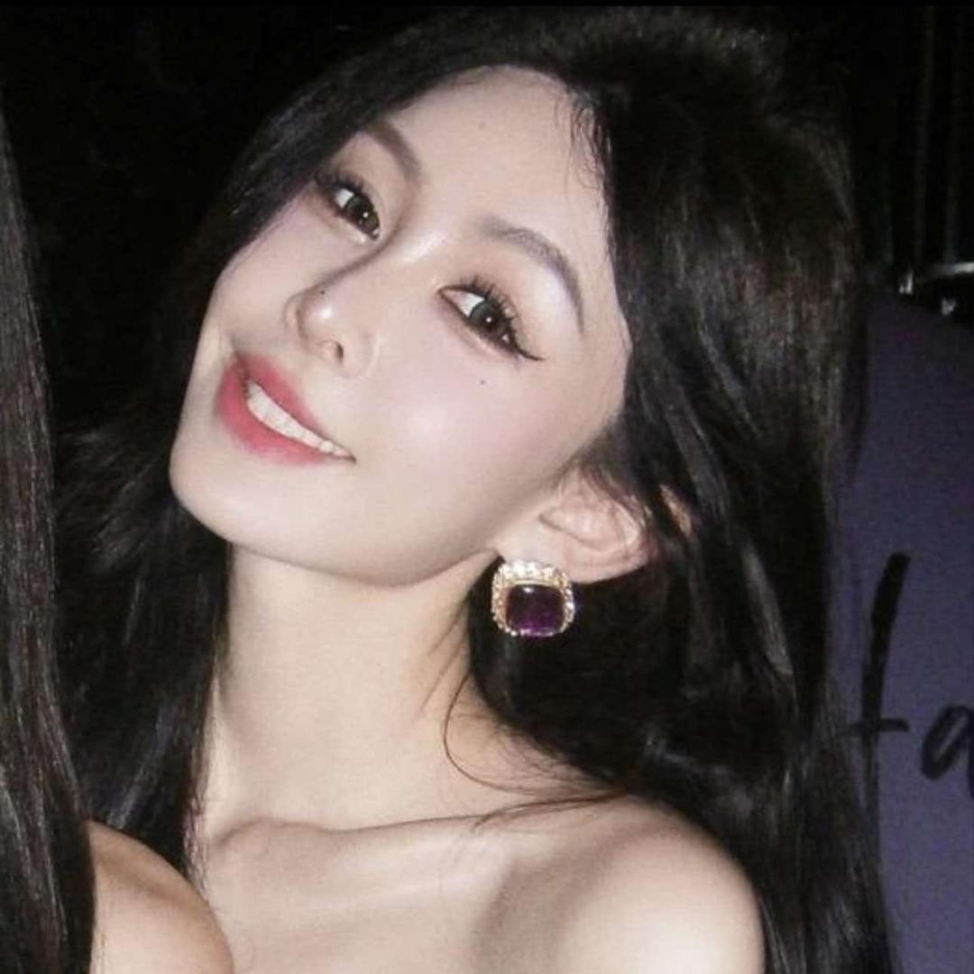 余潇潇💗直播爆款穿搭