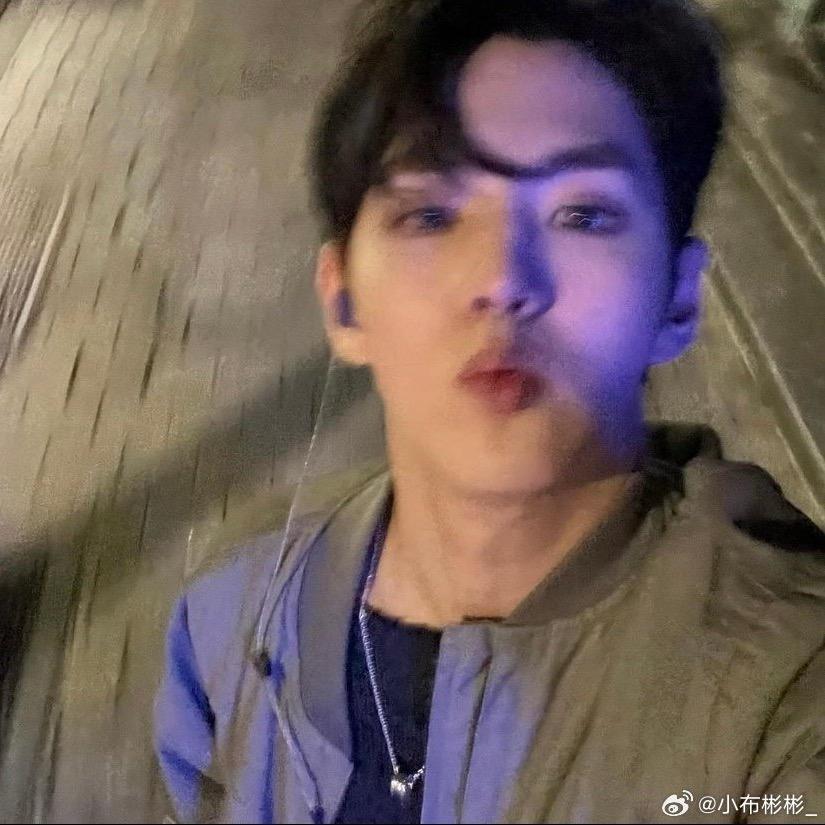 宇宙无敌酷炫栋子