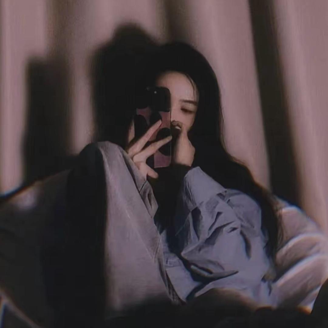 卖蛋糕的小骆洛