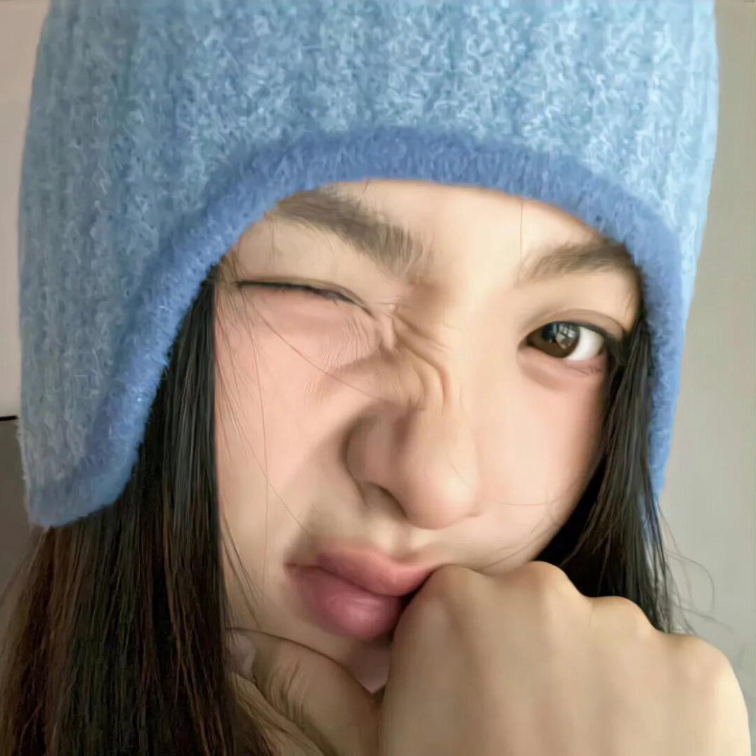 聚心投-亿思布Girl