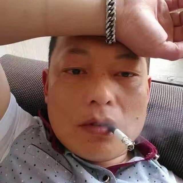 石小泉