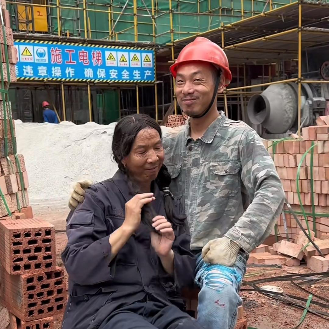 工地小健