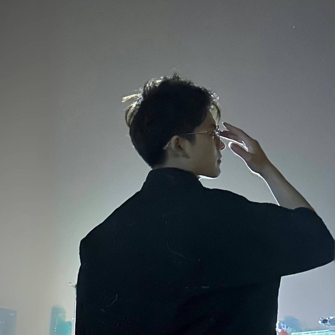 三柯树总监阿伟