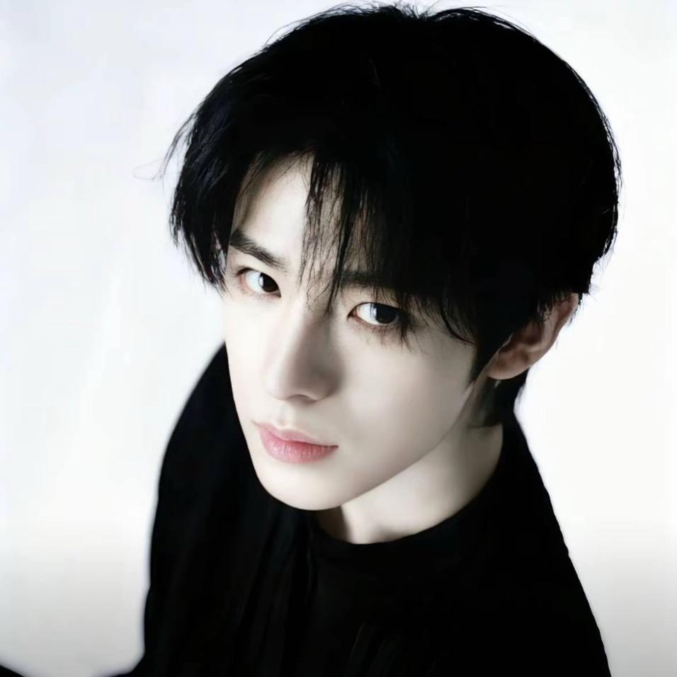 ꙳₊˚氧化紙猫𖥔