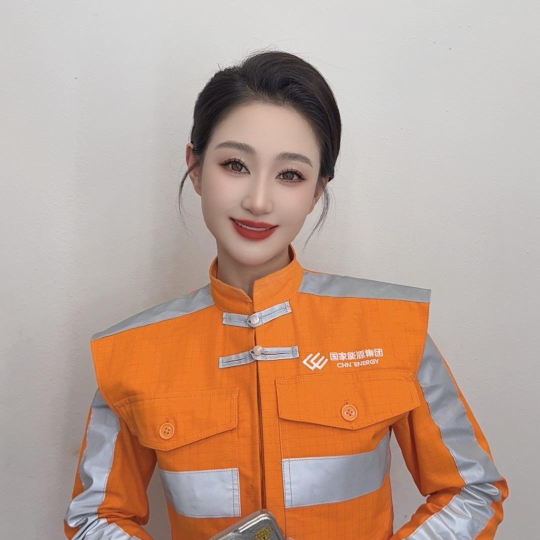 神东秧歌指挥梁雯
