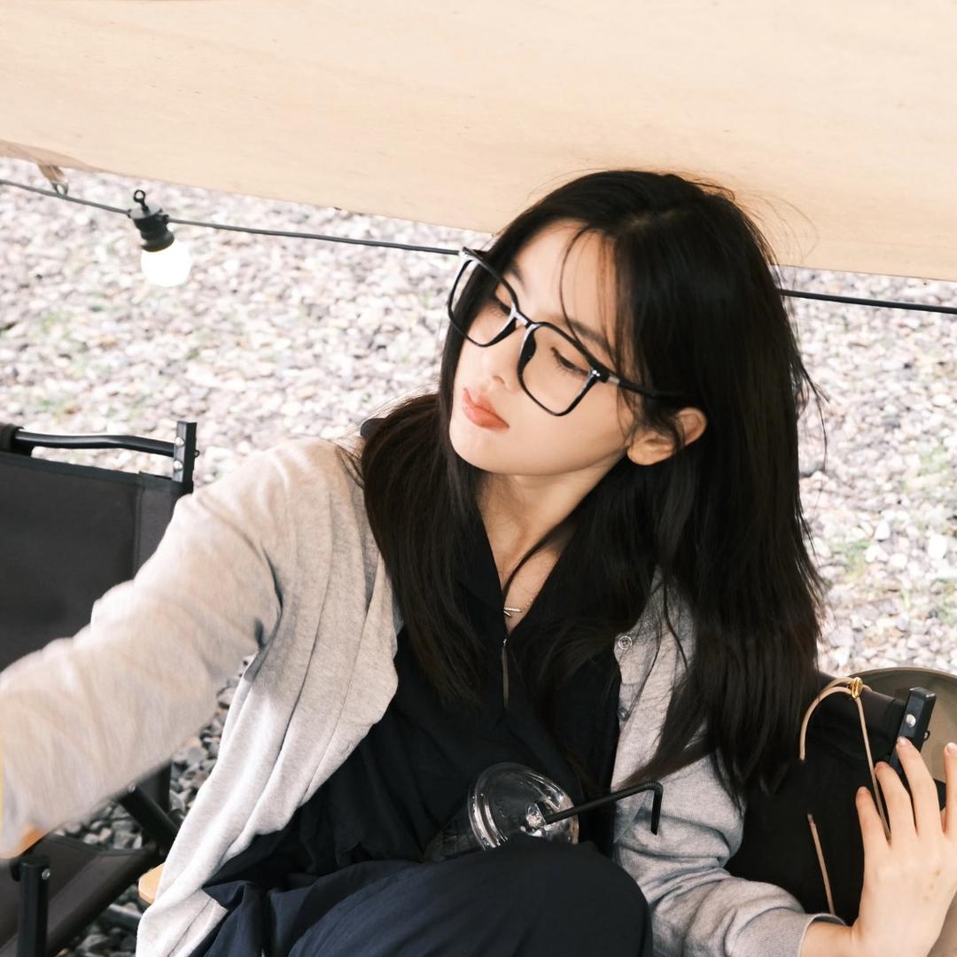 小妮今天开心嘛