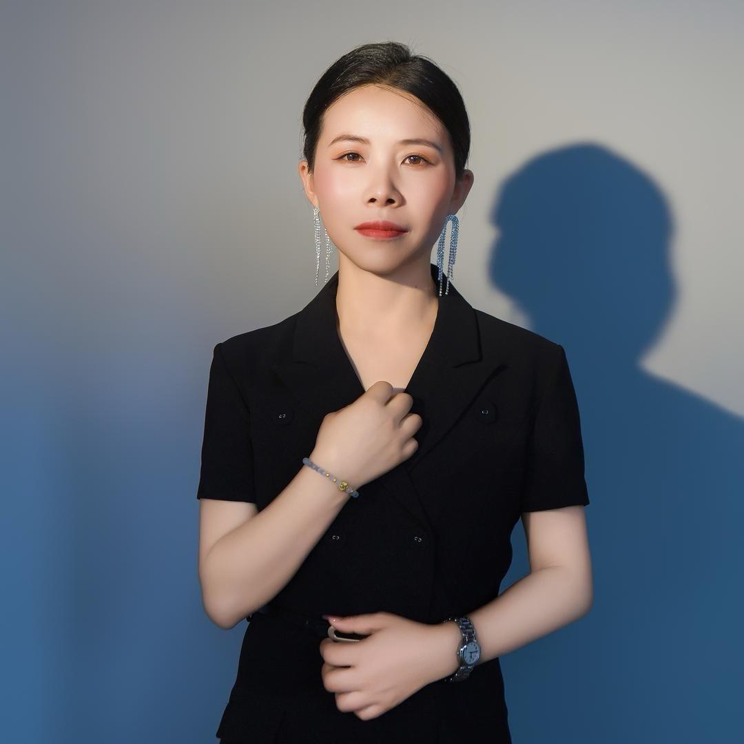 平安人寿-侯利娥