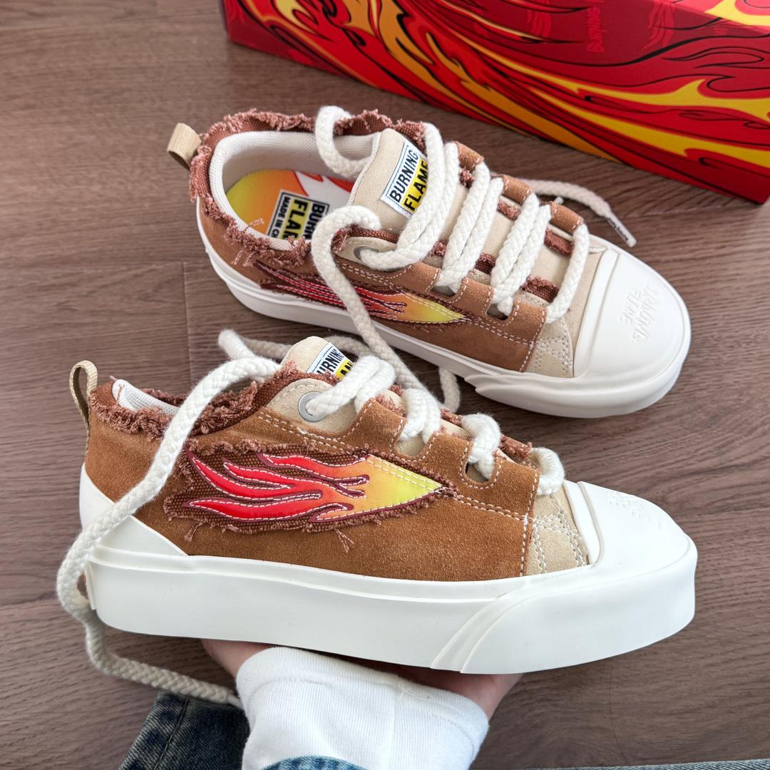 时尚潮流轻奢店