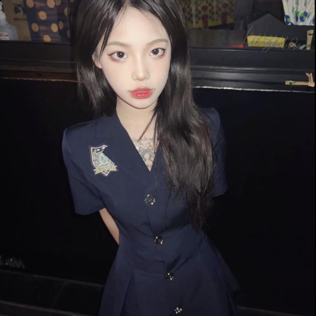 女人