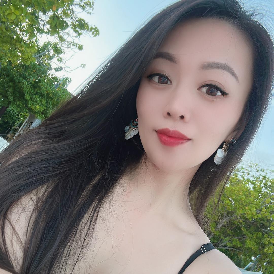 QiNN囡宝轻奢女装专卖店