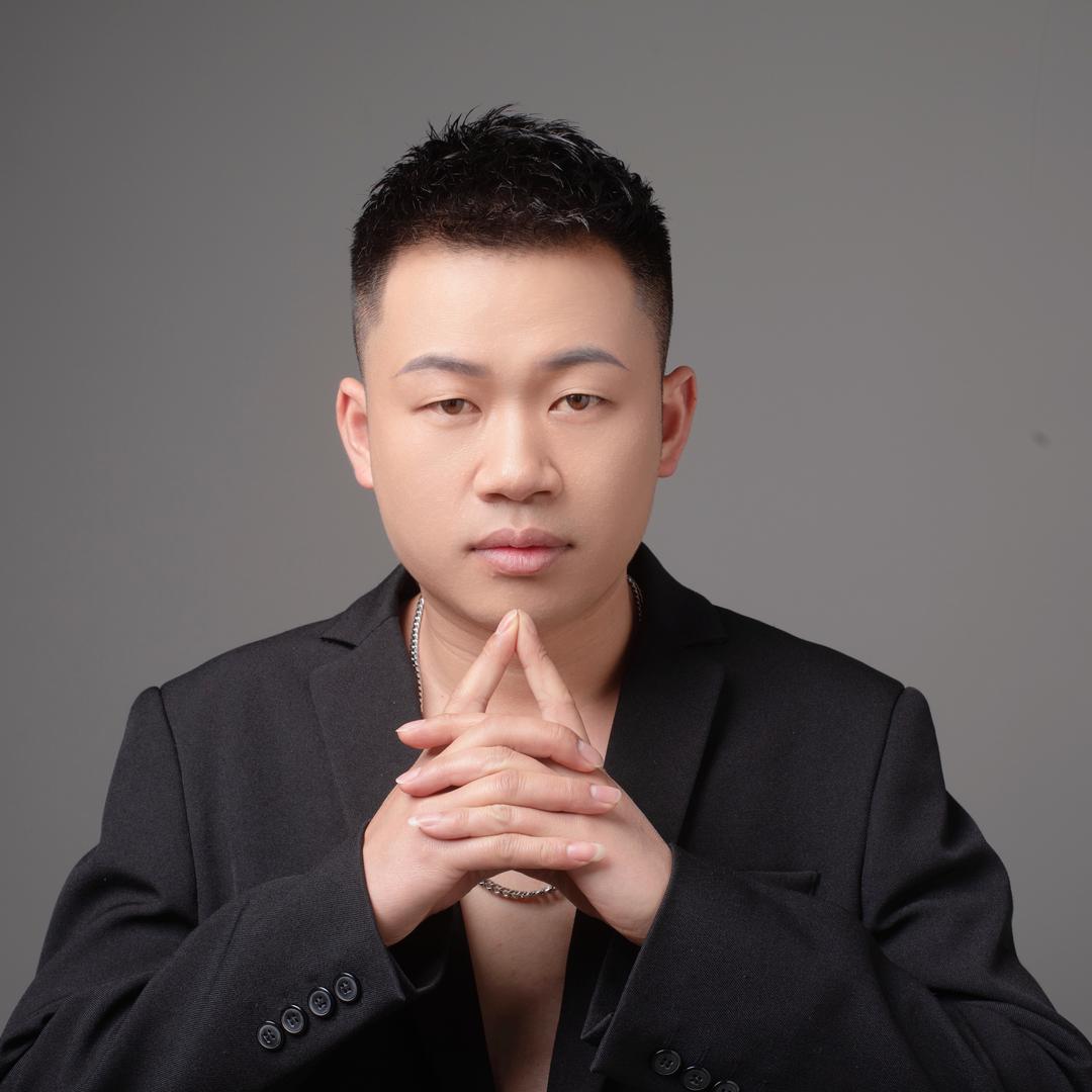 纳雍发型设计方小佳