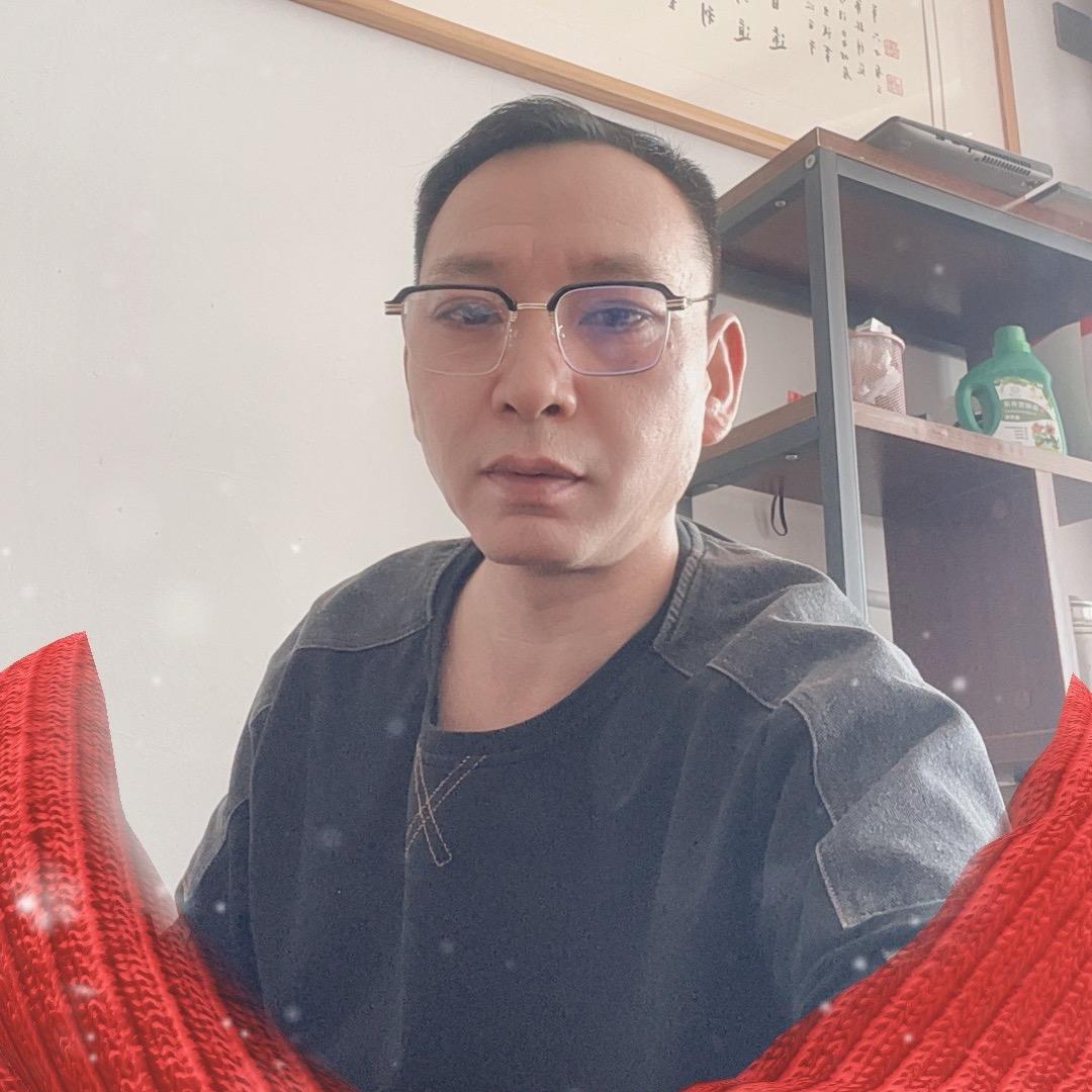 陌钛眼镜