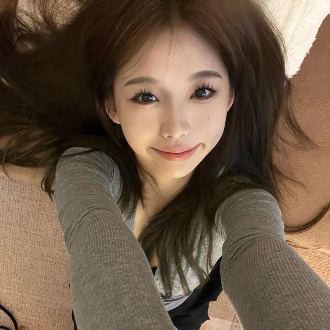 妮妮爱熬夜