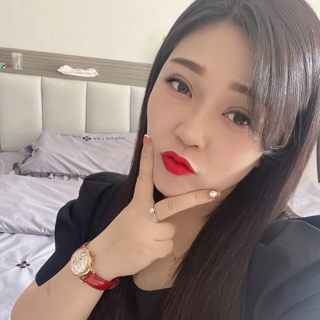 A     伟佳吖 💋