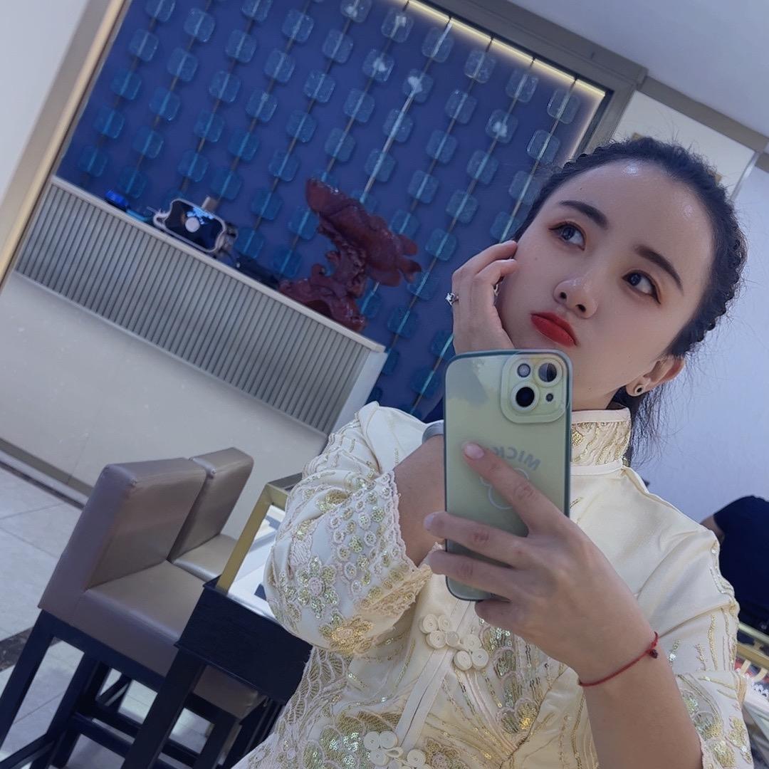 小潘露（中国黄金）