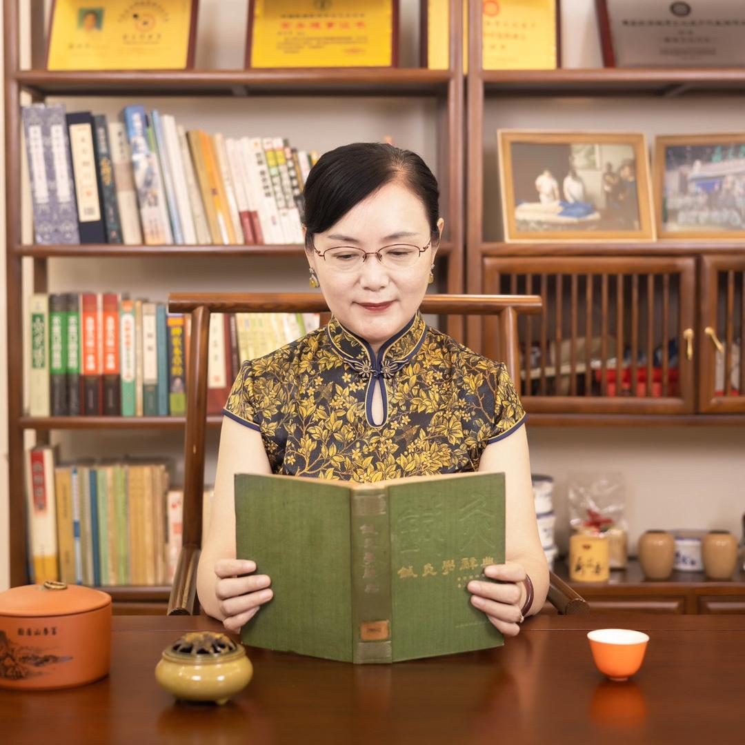 蕲春朱珠老师