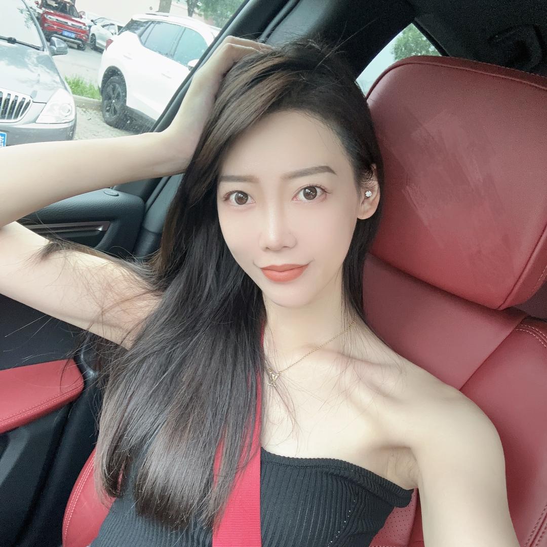 周周不喝粥✈️