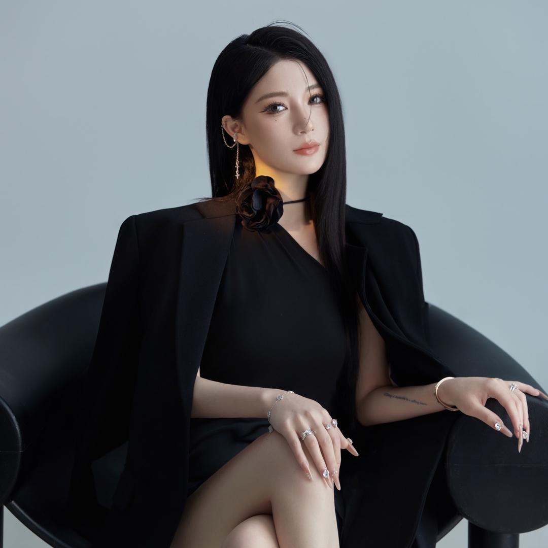 伊肤颜坊联合创始人·书婷