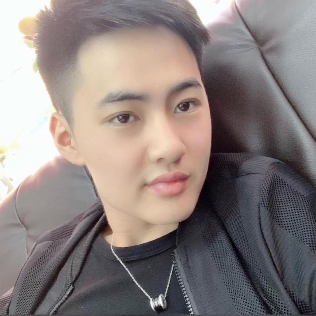 李龙龙🧿