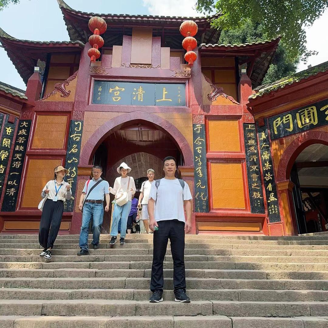 抖音兔子～强哥