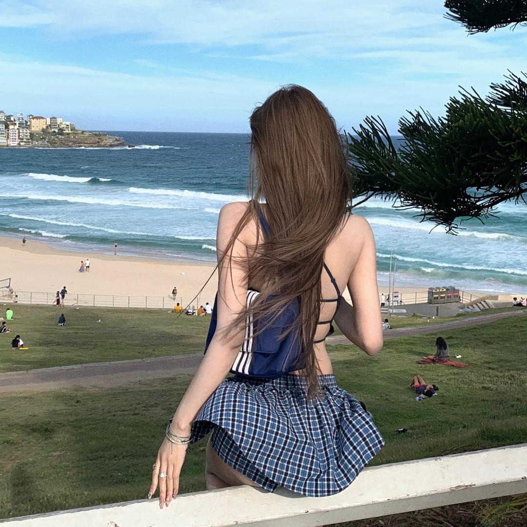 𝐹𝓇𝑒𝑒𝒹𝑜𝓂