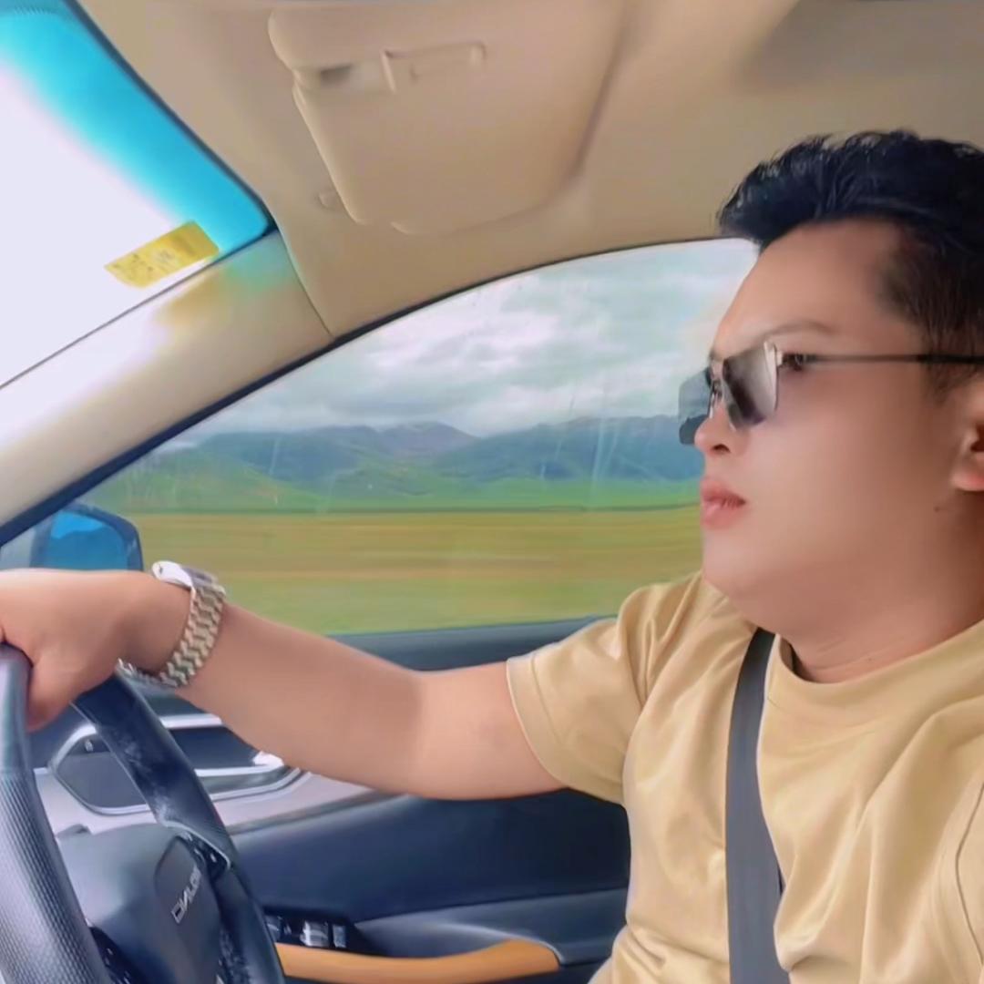 丁青县 （鑫马演艺中心）