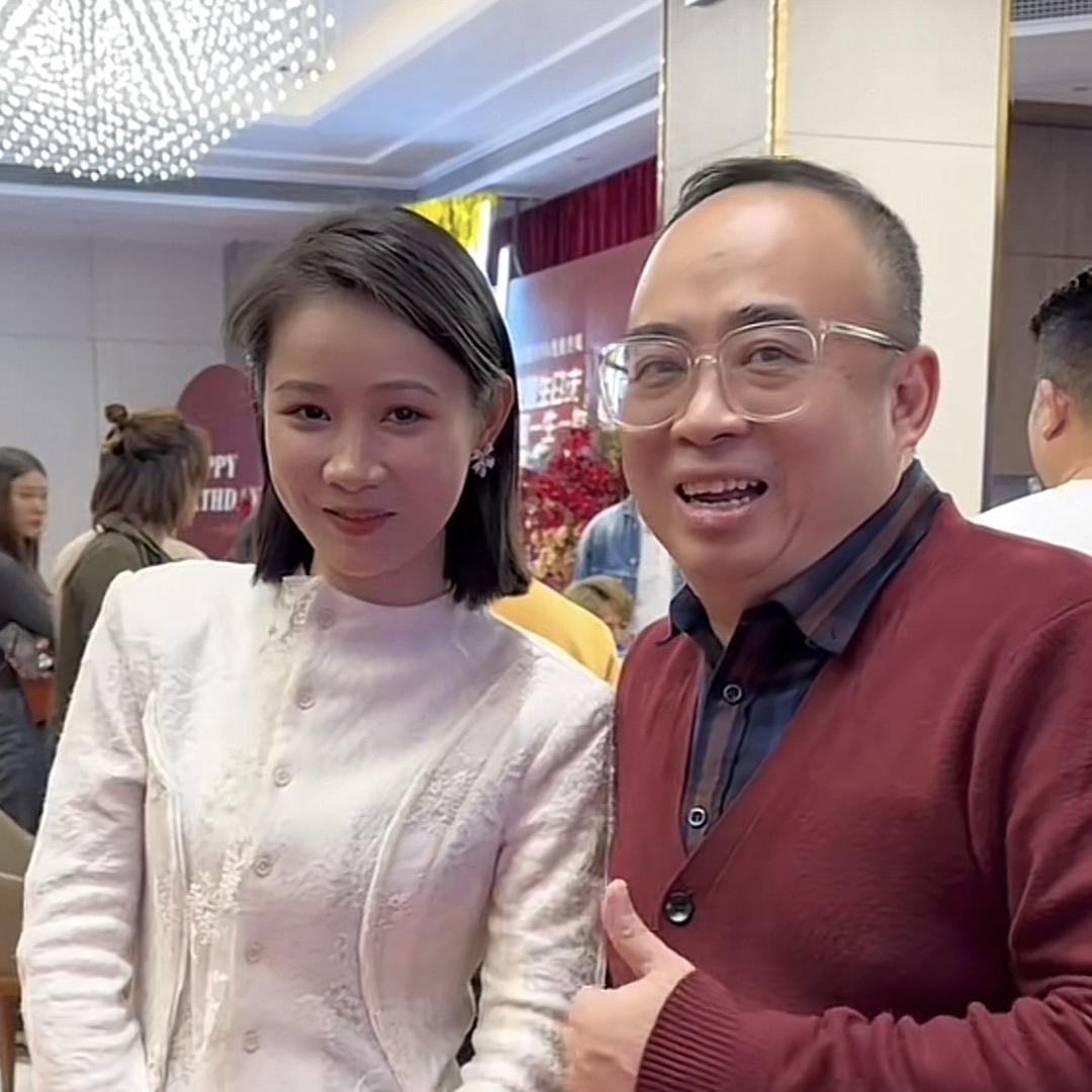 三只小狼