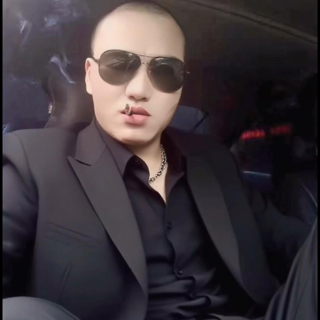 胡影晨露