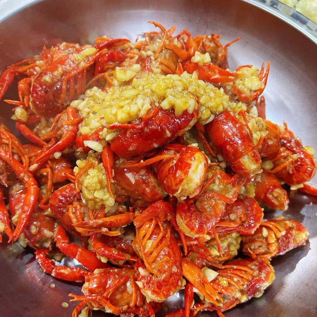 虾次遇见创始人$朱.飞