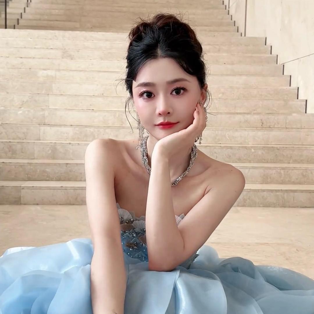 乔儿(爆款穿搭)