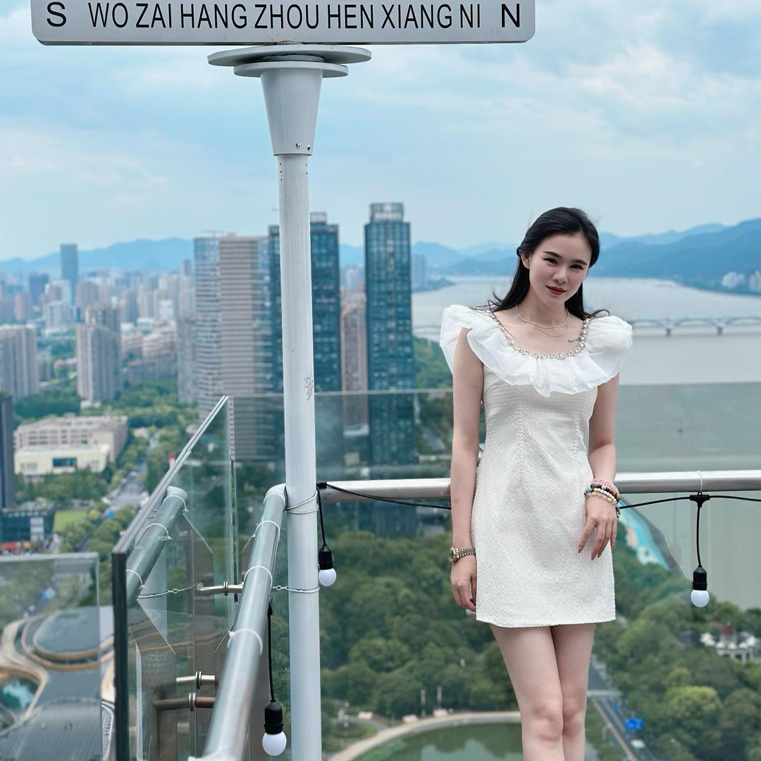 压路机女王(工程机械厂家)