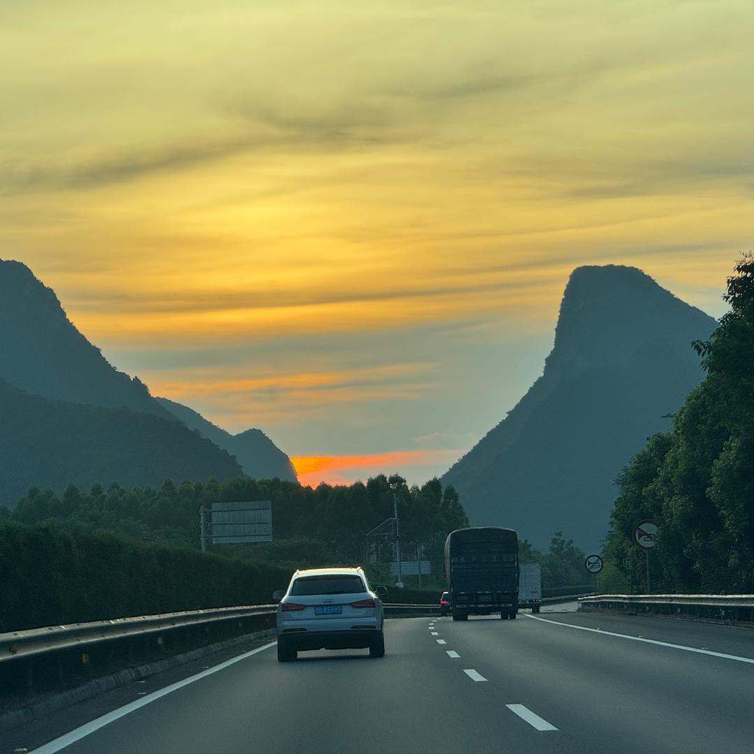 万科金域广场小陆