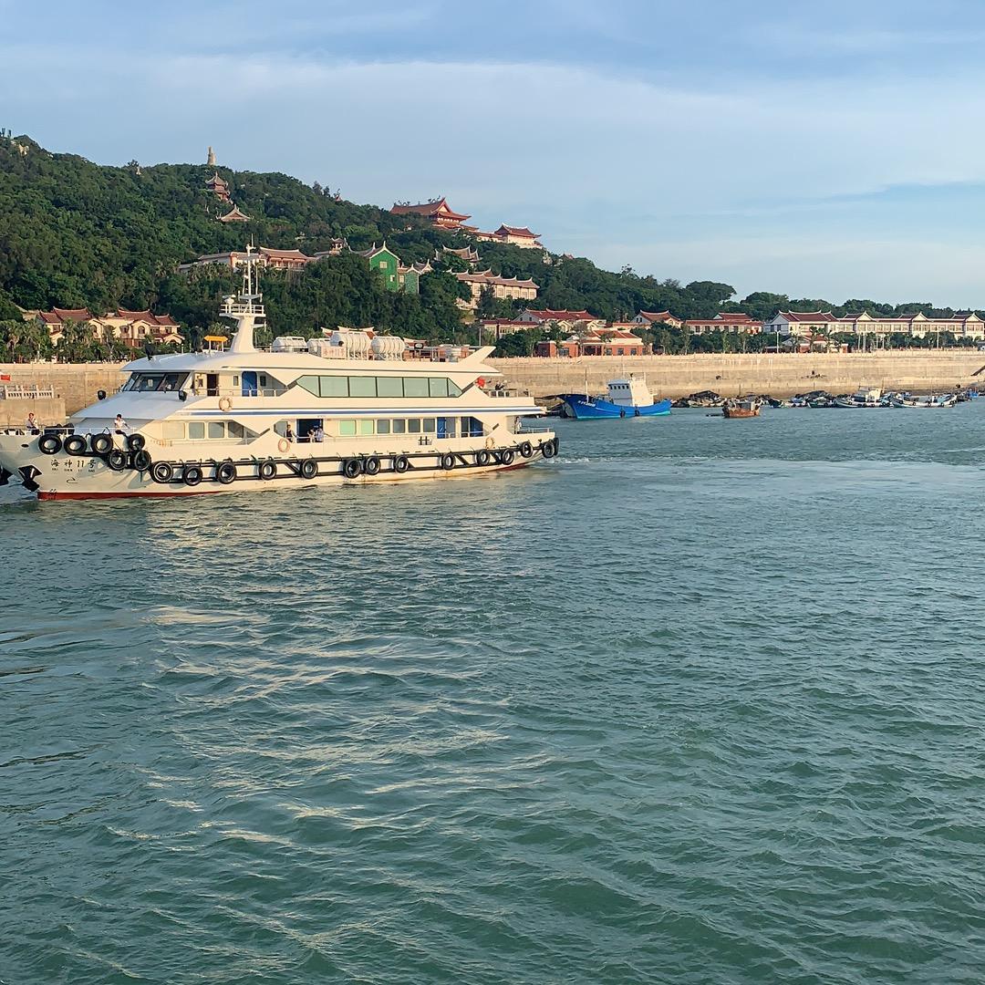 再见亦是陌生人。