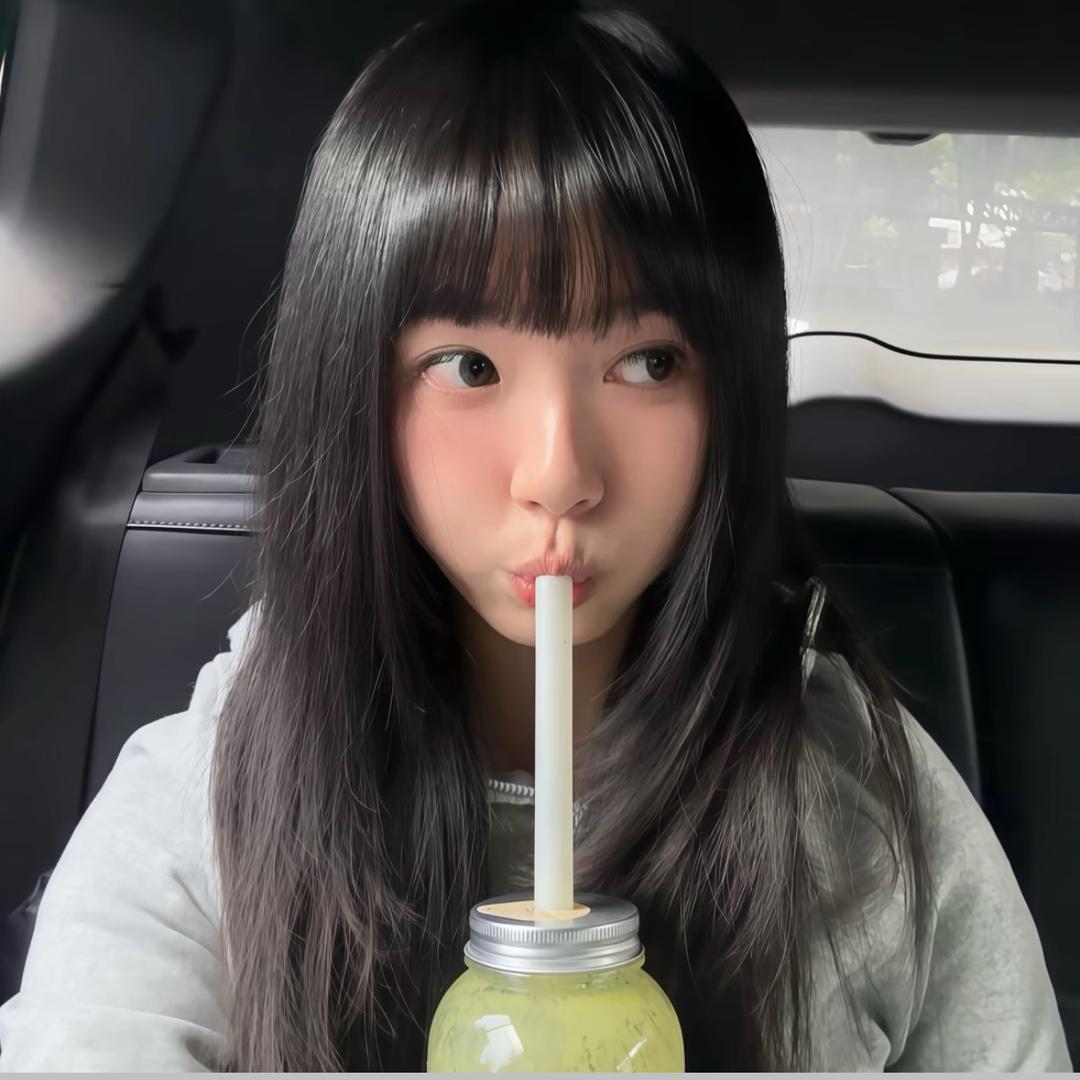 左耳^