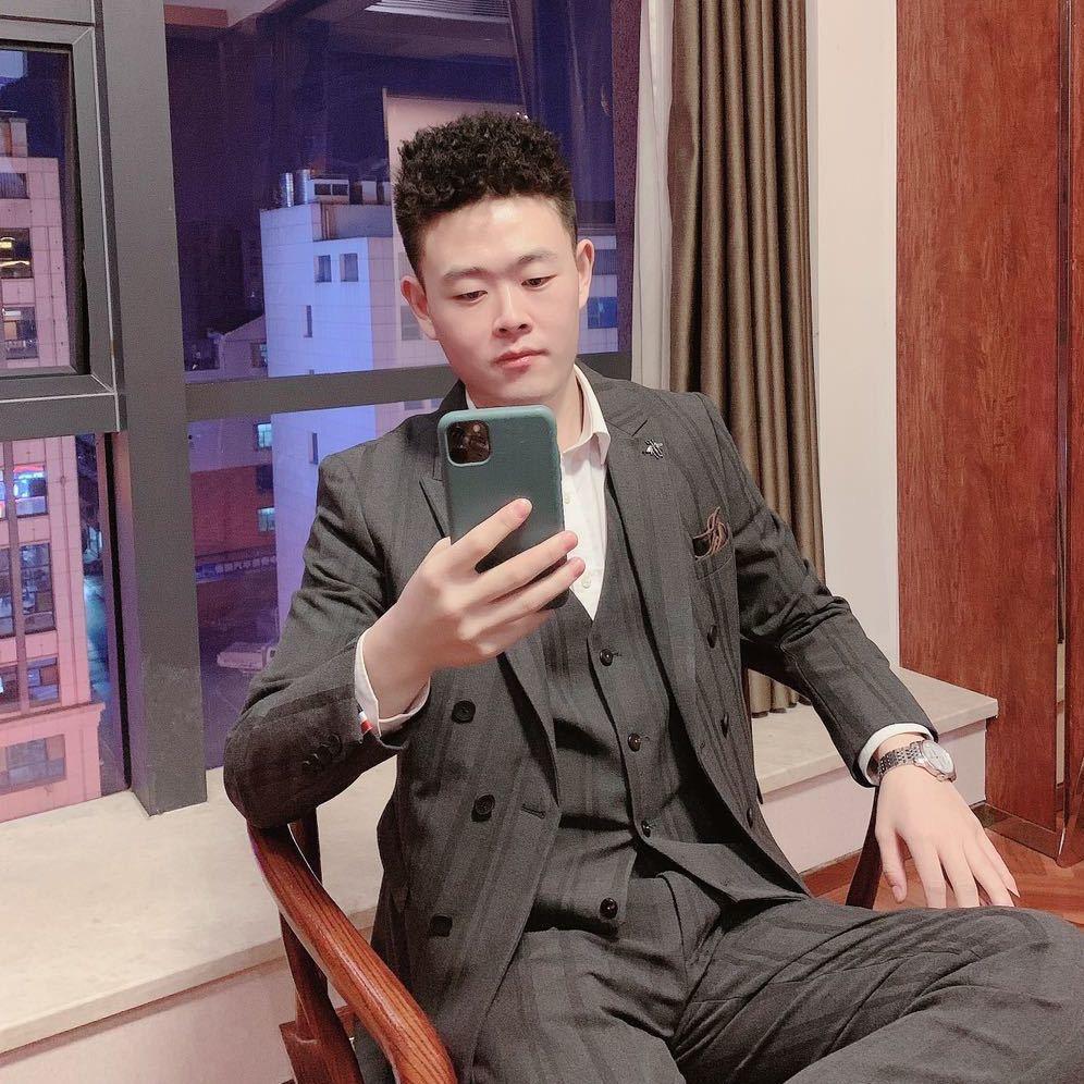 东北95后总裁在奋斗