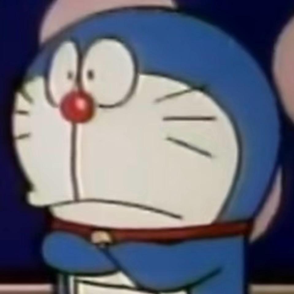 亖