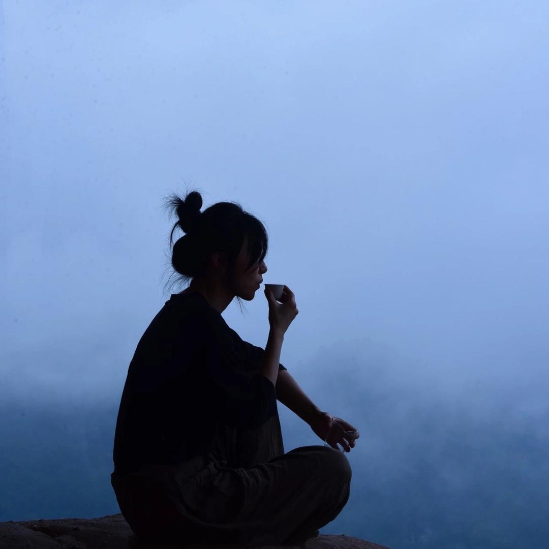 山鸟喝茶