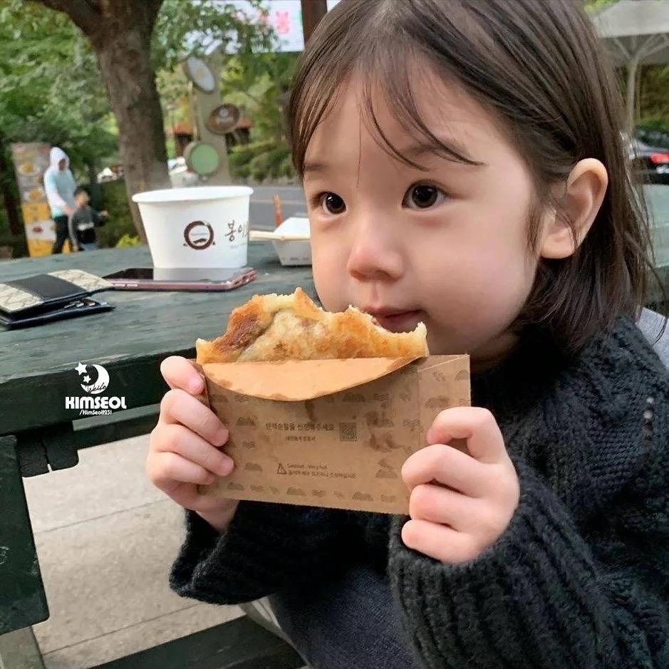 脸¹点也不圆