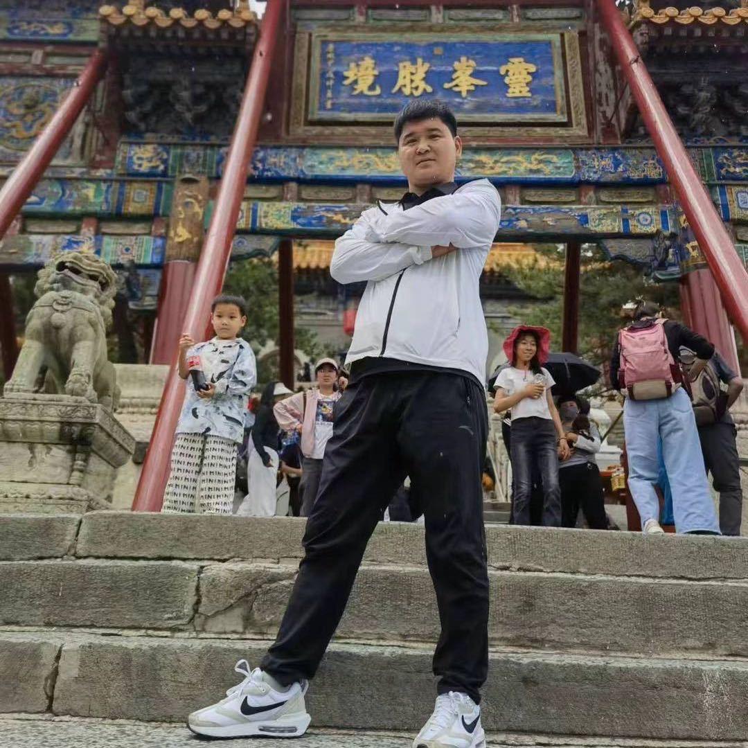 蒜哈哈、胡旭东