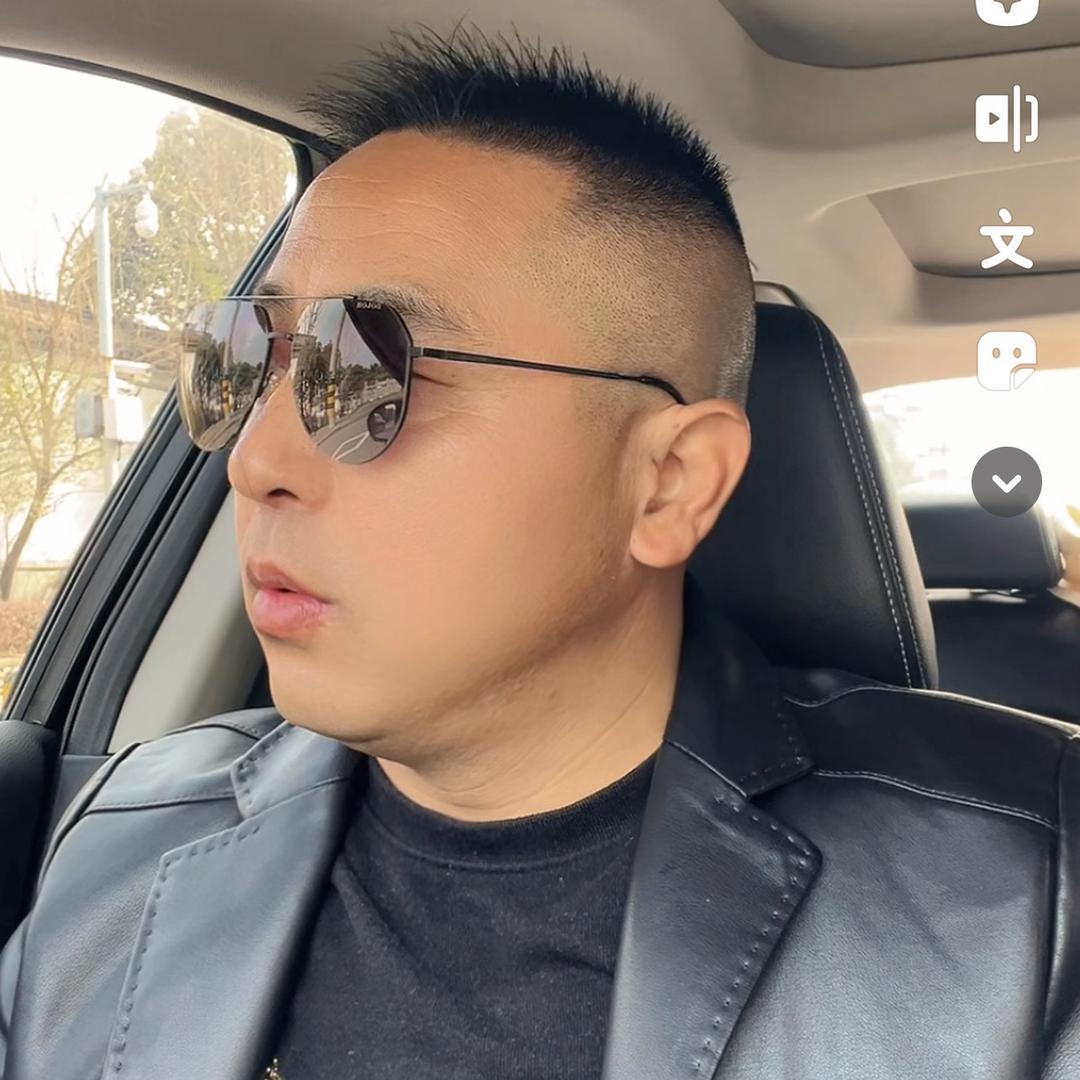 伍哥🇨🇳