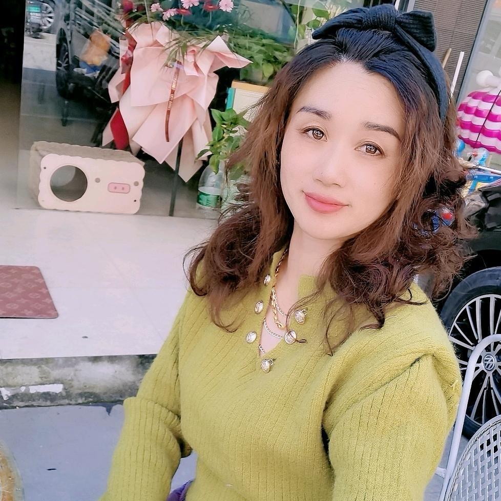 大丰梅子鲜花店