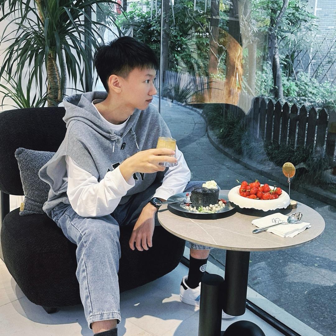 曹亦丰