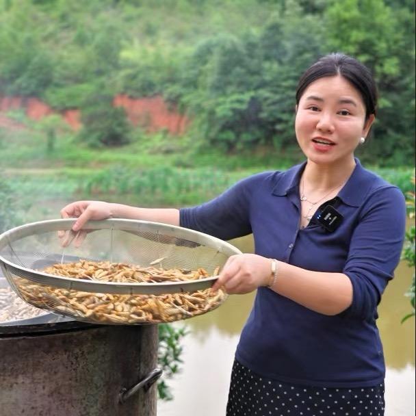 梅香土特产（湖南淡水小鱼干）