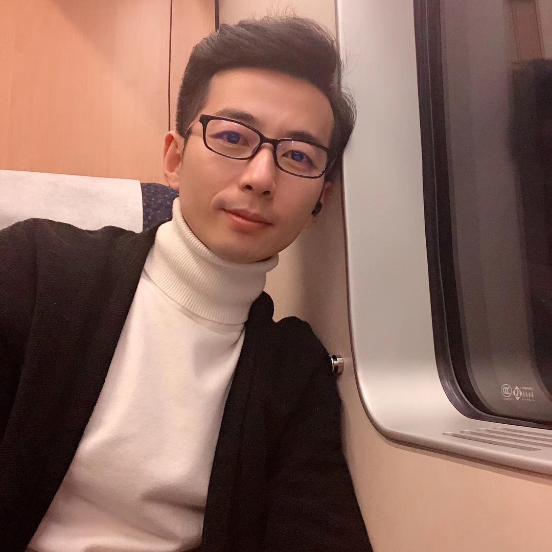 愉哥情感夜听