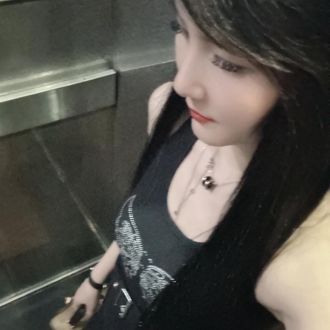 可可爱爱的小艾岭
