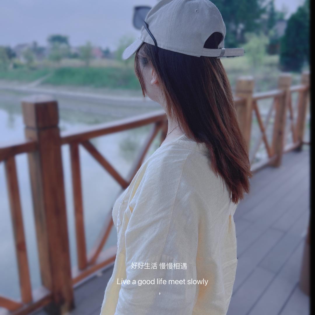 费费🌺 Miss 费