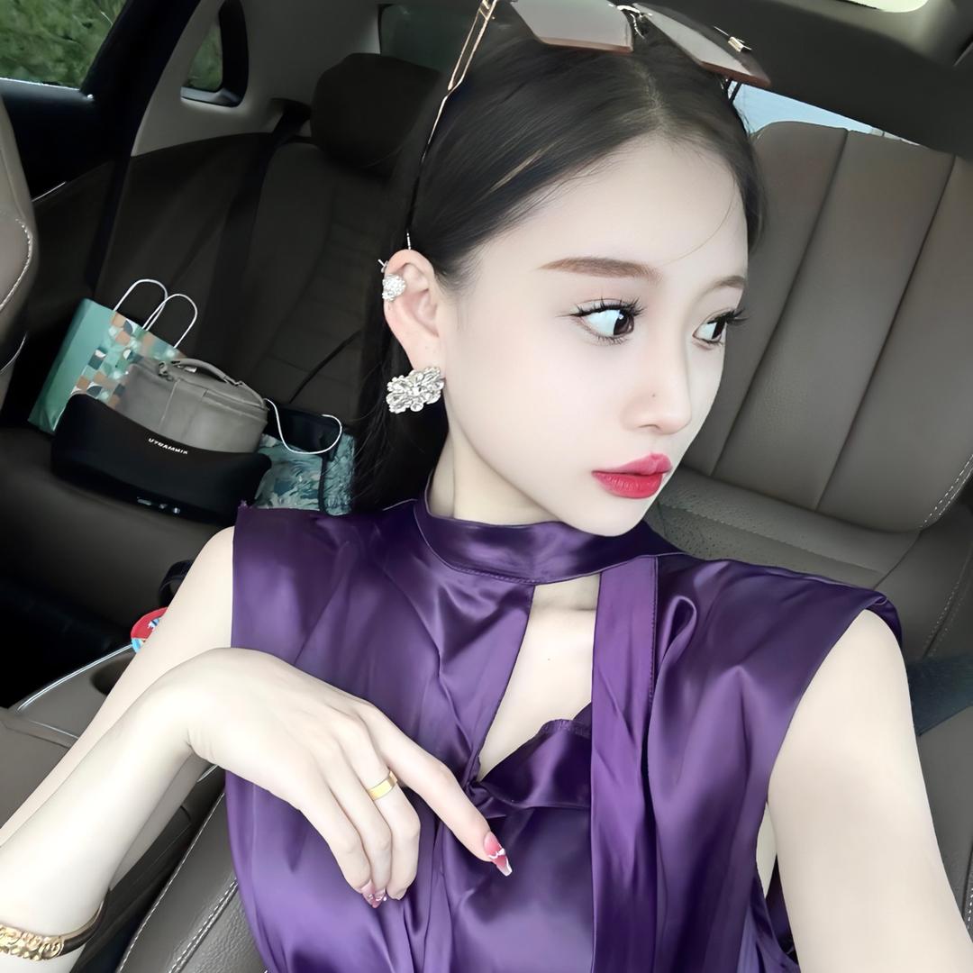 诗诗☁️
