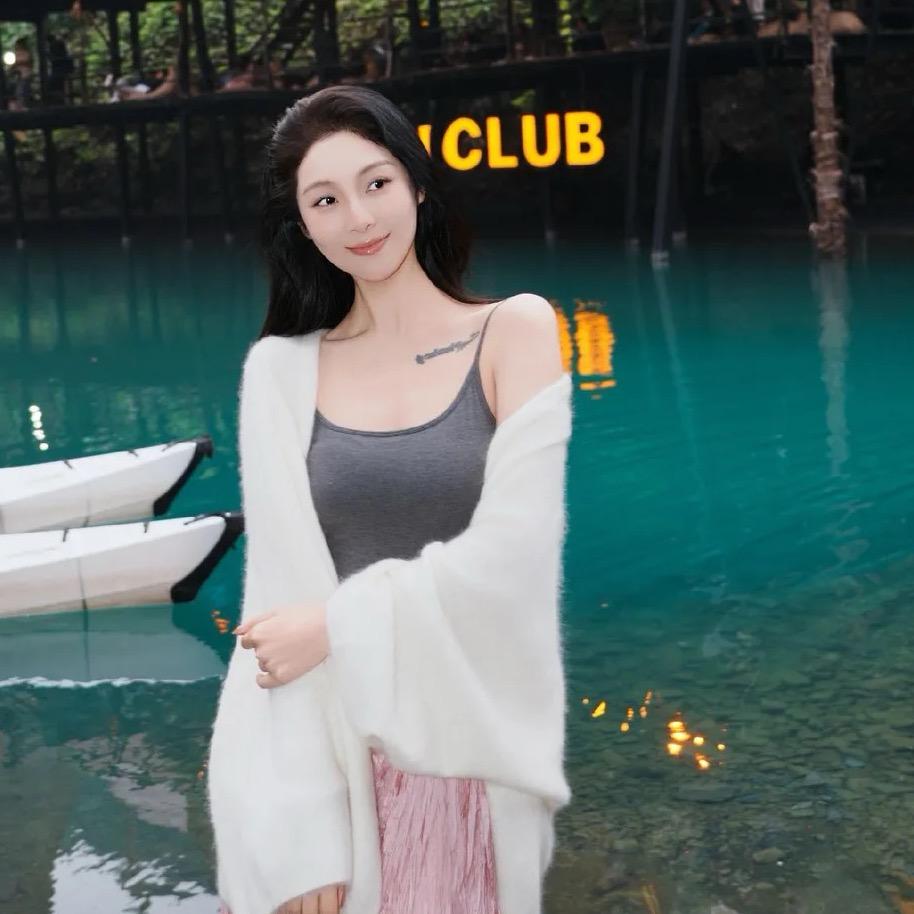 李雪珂（护肤爆款）